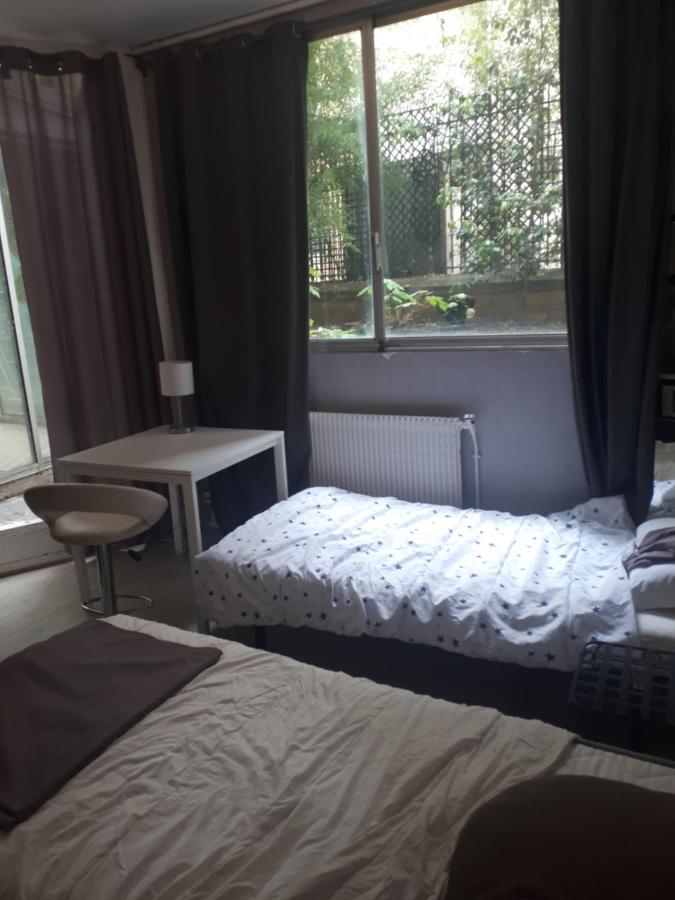 パリSudio With Private Garden&2 Beds On La Muetteアパートメント エクステリア 写真